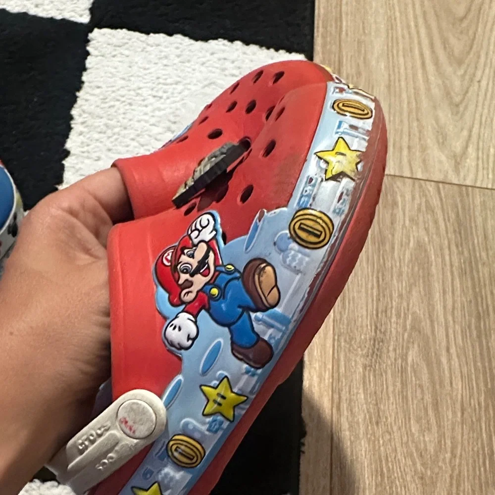 2 pack of crocs kids size 9 - Picture 7 of 10